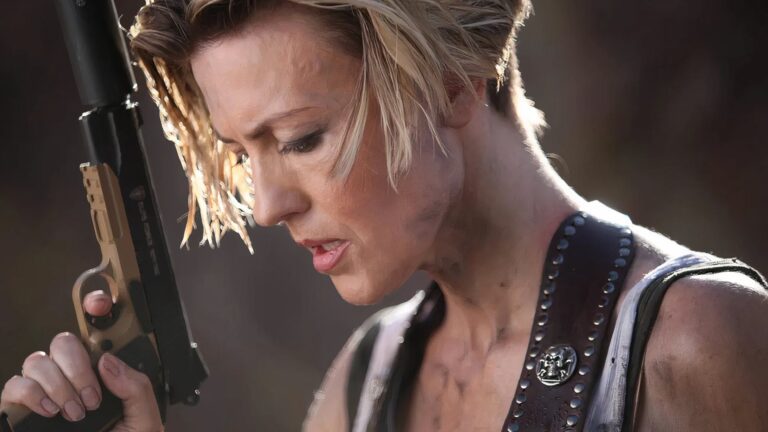 Le phénoménal d'Oksana Orlan dans le thriller d'action hardcore