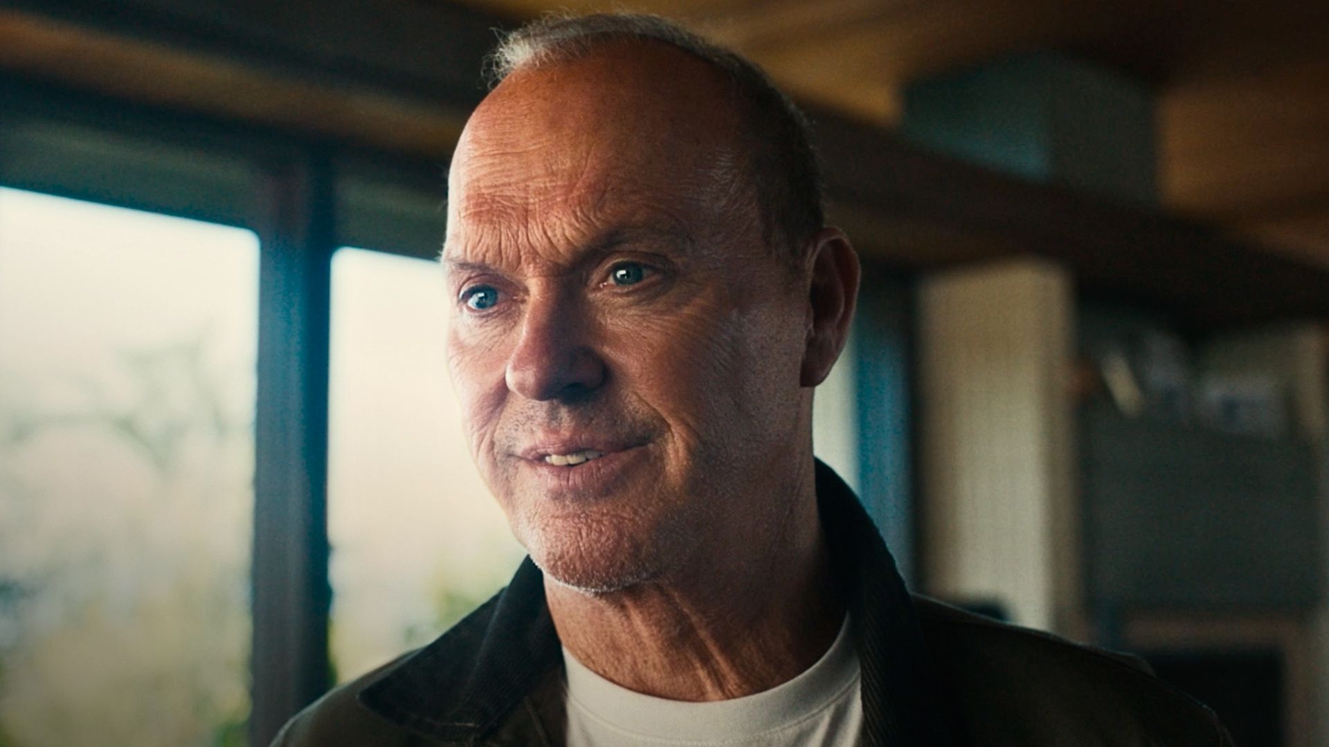 Michael Keaton a des mots durs pour Donald Trump et Elon Musk