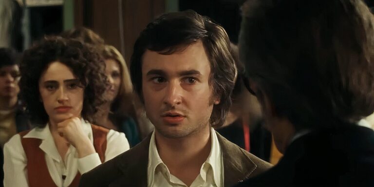 Pourquoi il y a un lama dans les coulisses samedi soir