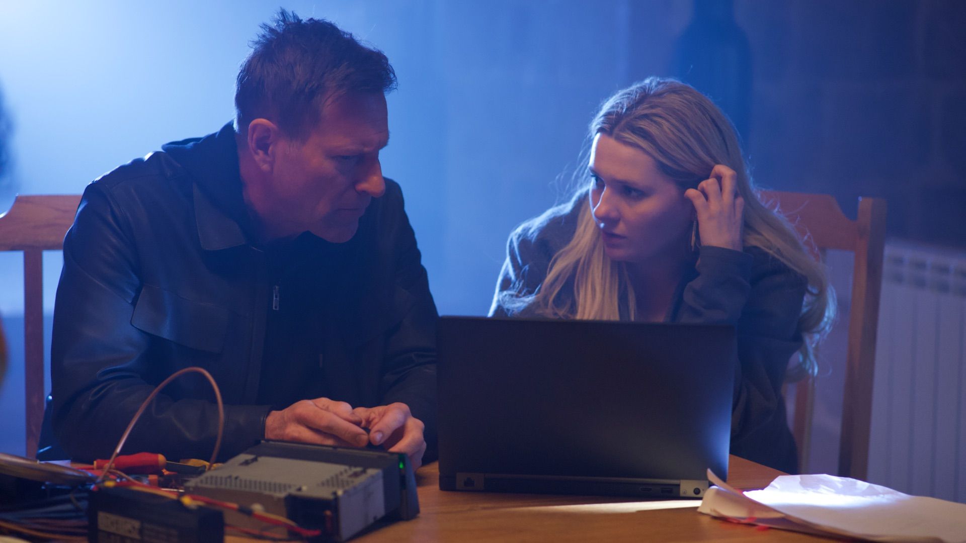 Revue classifiée | Un autre jour, un autre thriller de la CIA d'Aaron Eckhart
