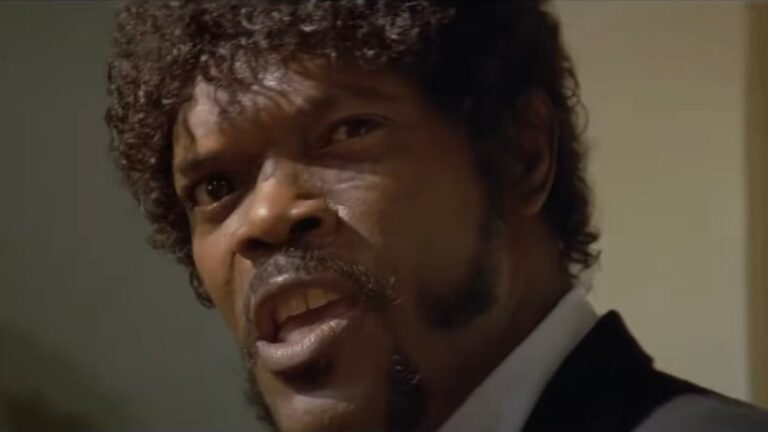 Samuel L. Jackson récite le discours d'Ézéchiel 25:17 à toute vitesse pour l'anniversaire de « Pulp Fiction » |