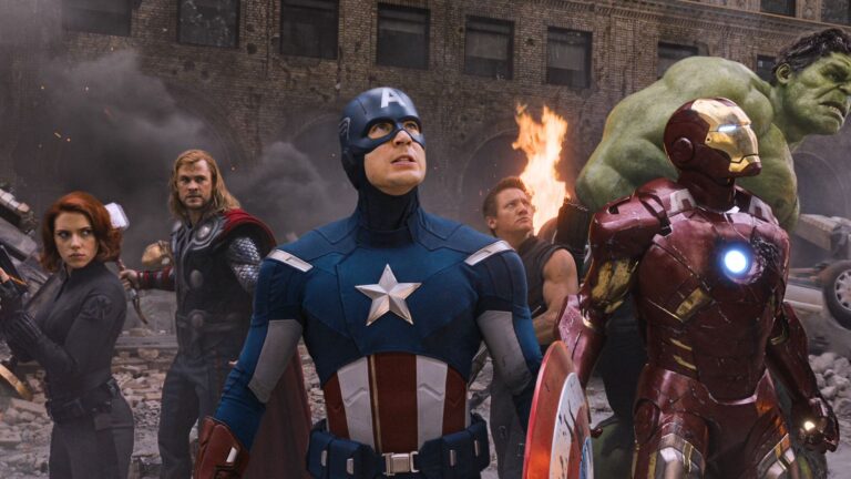 Scarlett Johansson recrute les Avengers pour influencer les électeurs de Donald