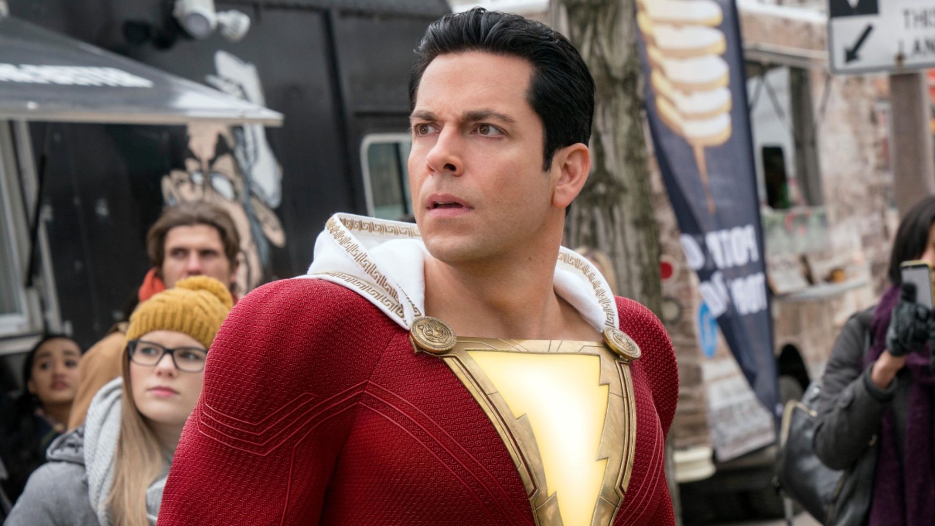 Shazam! La star Zachary Levi affirme que les acteurs sont « terrifiés » à l'idée d'en parler publiquement