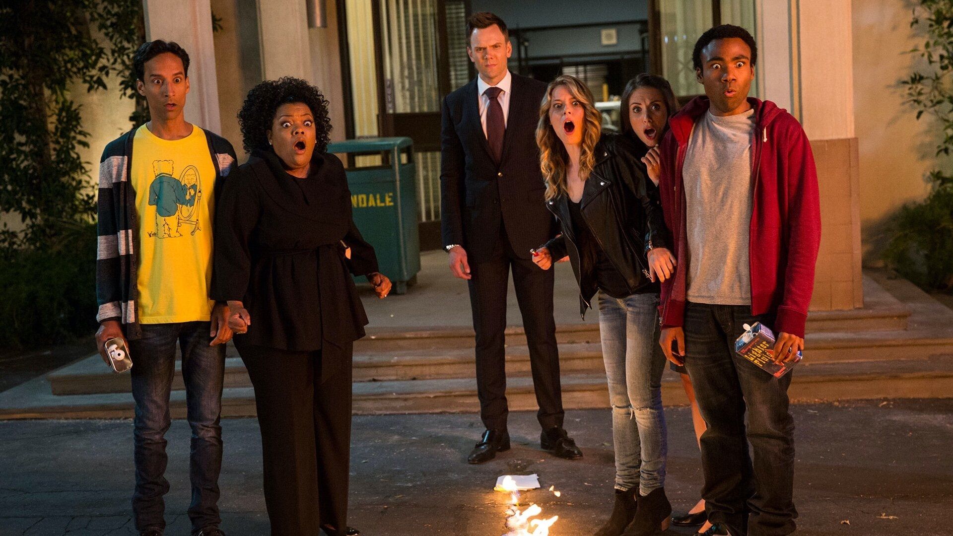 Yvette Nicole Brown confirme un autre retard dans le film communautaire