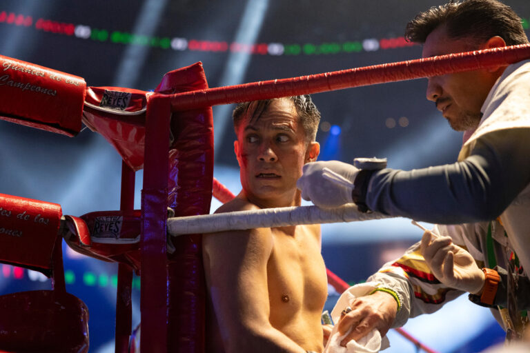 Hulu&rsquo;s “La Máquina” Delights with Campy Darkness | TV/Streaming