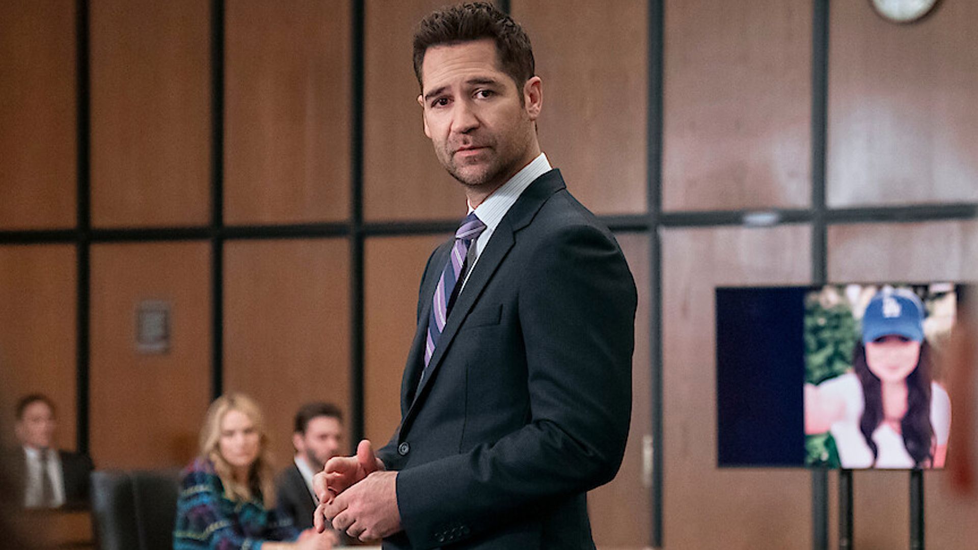 Le Lincoln Lawyer Showrunner parle de la mort d'Eddie Rojás dans