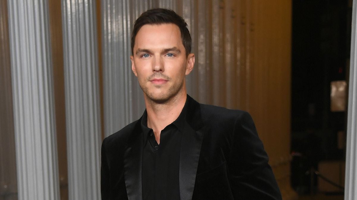 Nicholas Hoult se souvient avoir entendu Robert Pattinson être le nouveau Batman avant son audition : "J'aime, donne