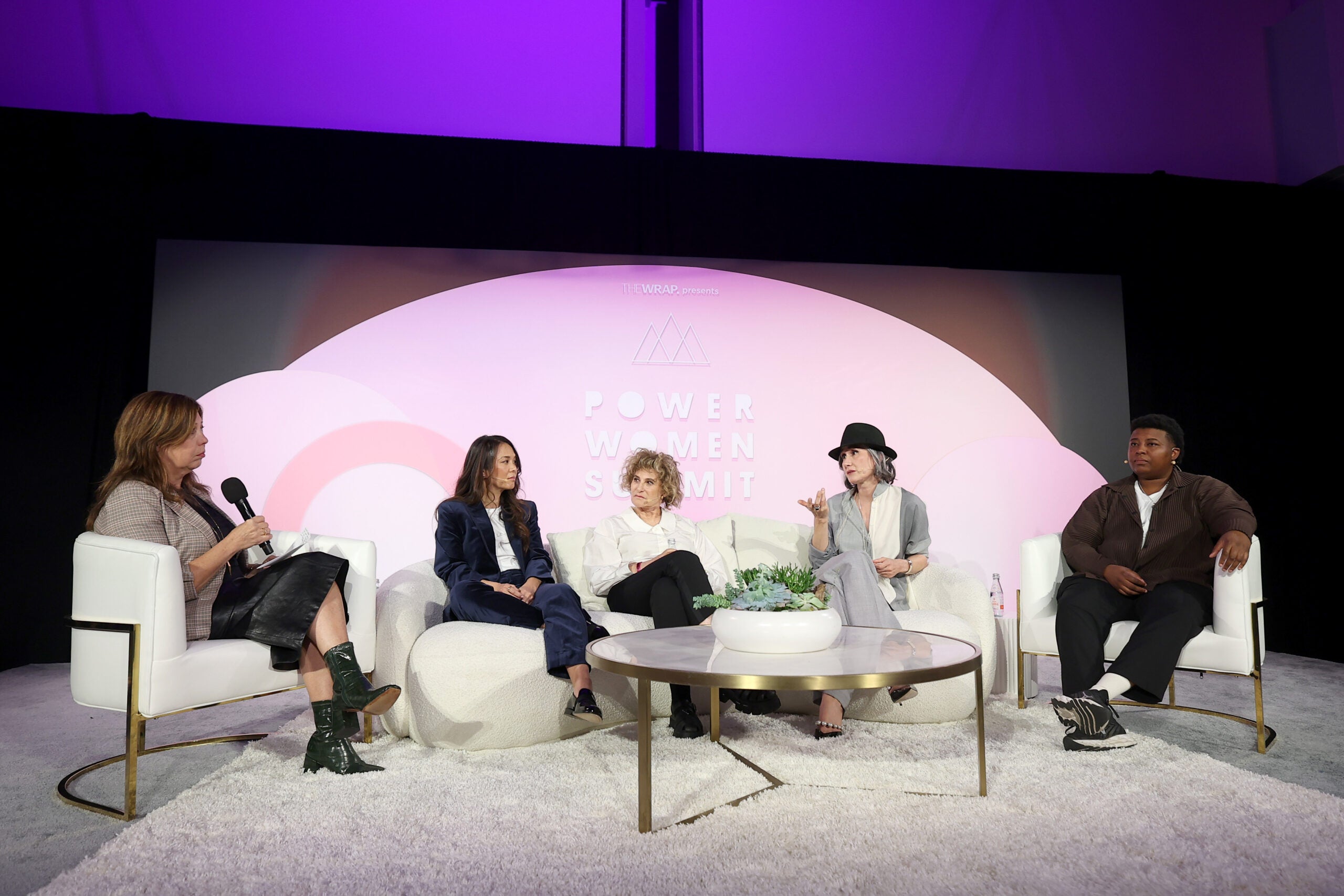 Amy Pascal dit que la persévérance reste la clé pour réaliser de bons projets : "Tuez-vous pour l'obtenir"