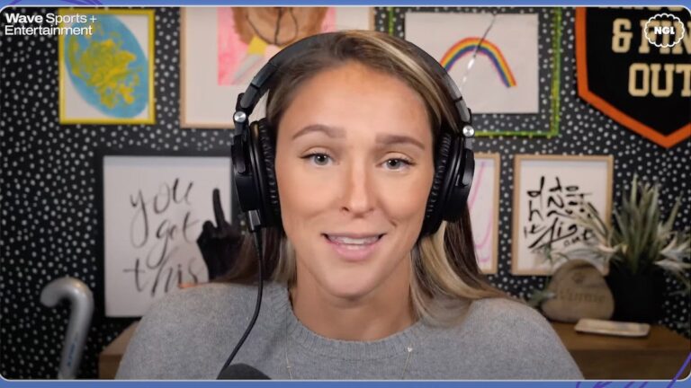 Le nouveau podcast de Kylie Kelce dépasse « Joe Rogan Experience » en tant que meilleure émission sur Spotify et Apple