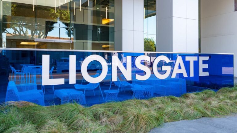 Un investisseur activiste de Lionsgate demande au studio d'envisager une vente après la séparation de Starz