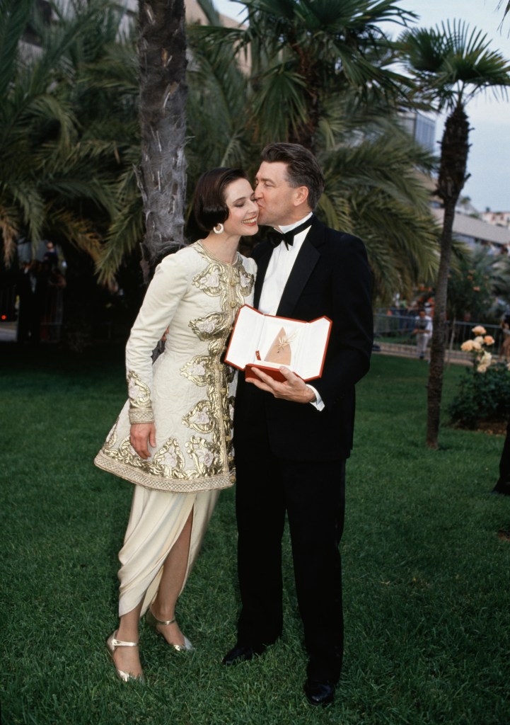 1737074211 933 David Lynch en photos Milestones avec Laura Dern Cannes