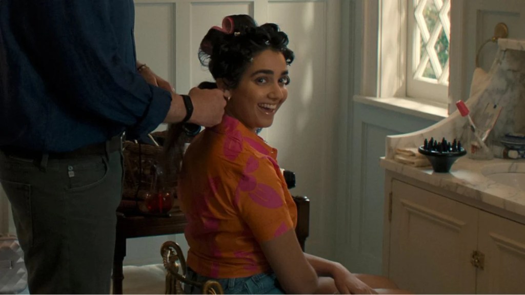 Geraldine Viswanathan "Vous êtes cordialement invité" (Vidéo Prime)