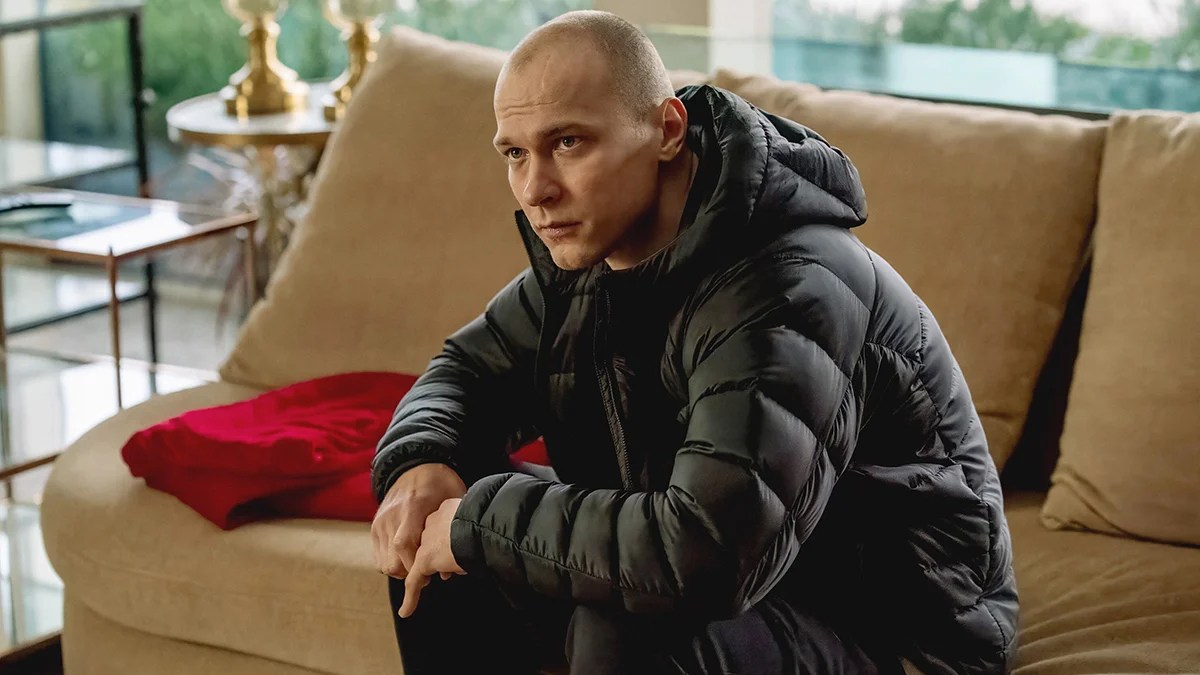 Yura Borisov plays Igor in Sean Baker