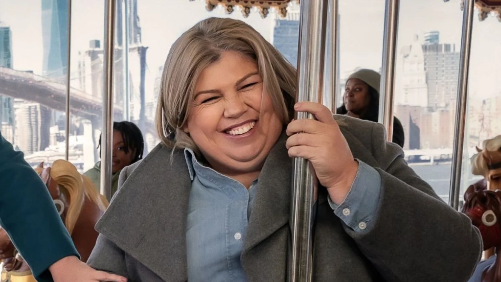 Urzila Carlson comme Fallon dans "Kinda Enceinte" (Netflix)