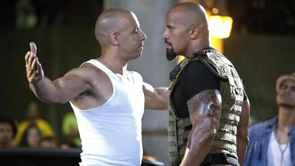 Vin Diesel et The Rock dans "Fast Five".