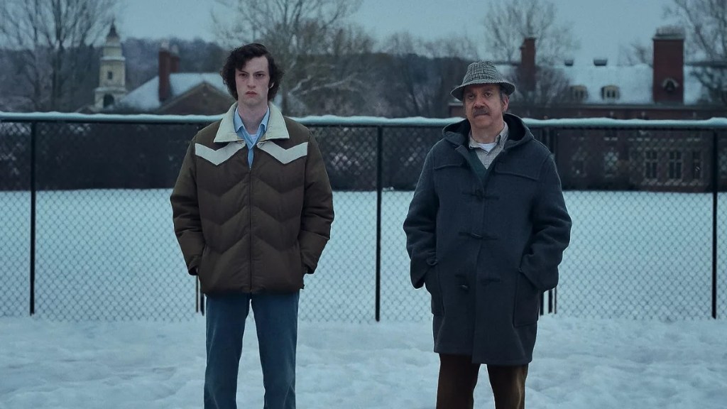 Dominic Sessa et Paul Giamatti dans "The Holdovers".
