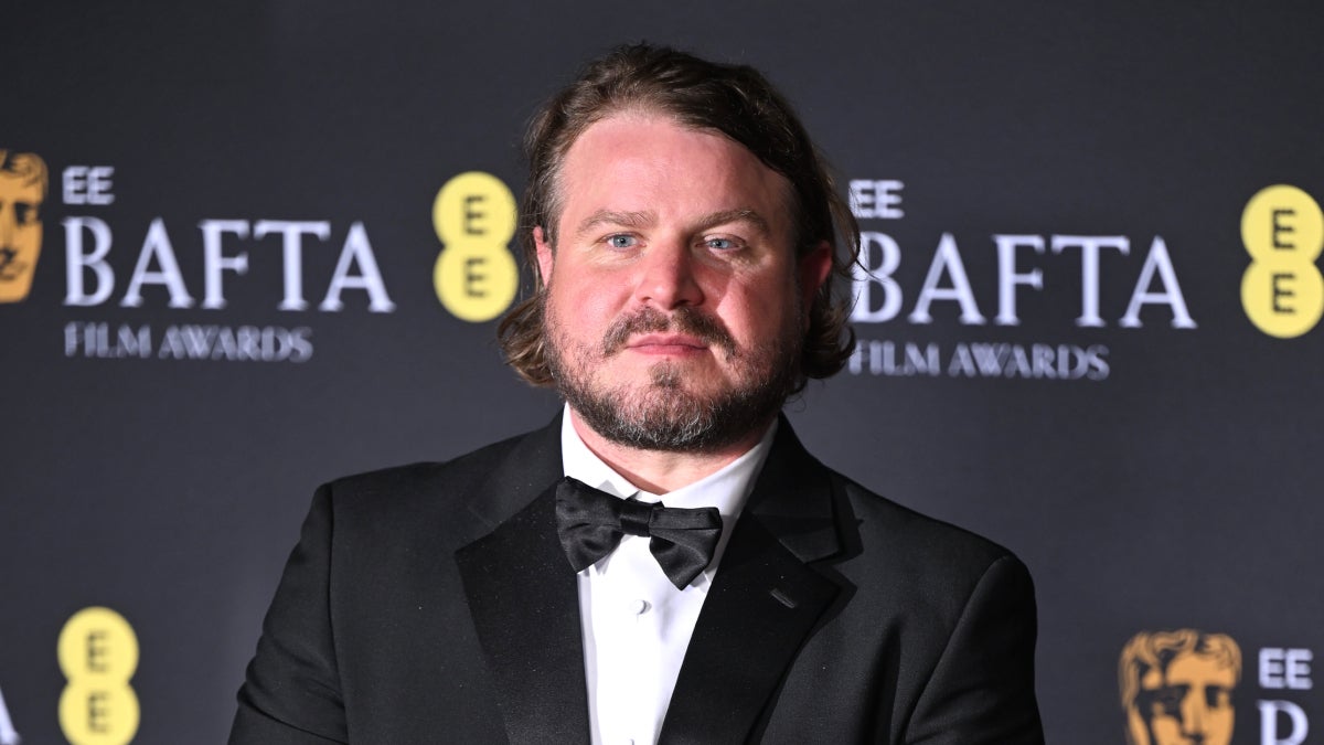 Brady Corbet dit qu'il vit le chèque de paie à la paire et que «le brutaliste» l'a rendu «zéro