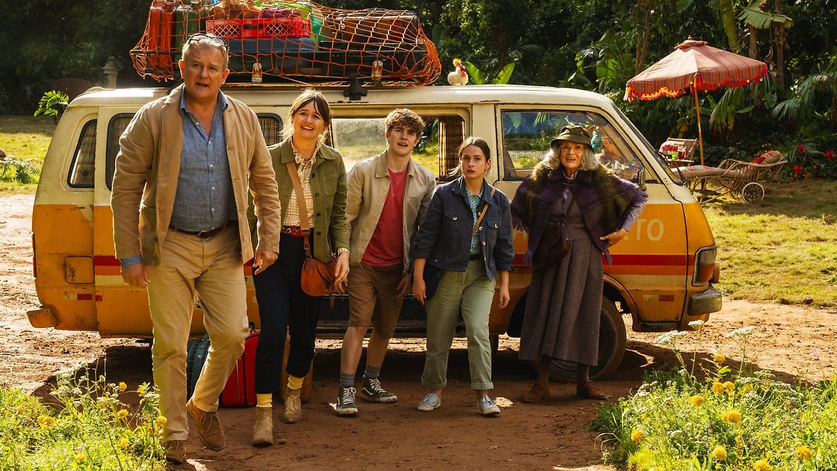 La star de `` Paddington '' Hugh Bonneville a donné à Emily Mortimer des conseils pour agir avec l'ours: 'Il ne le fait pas