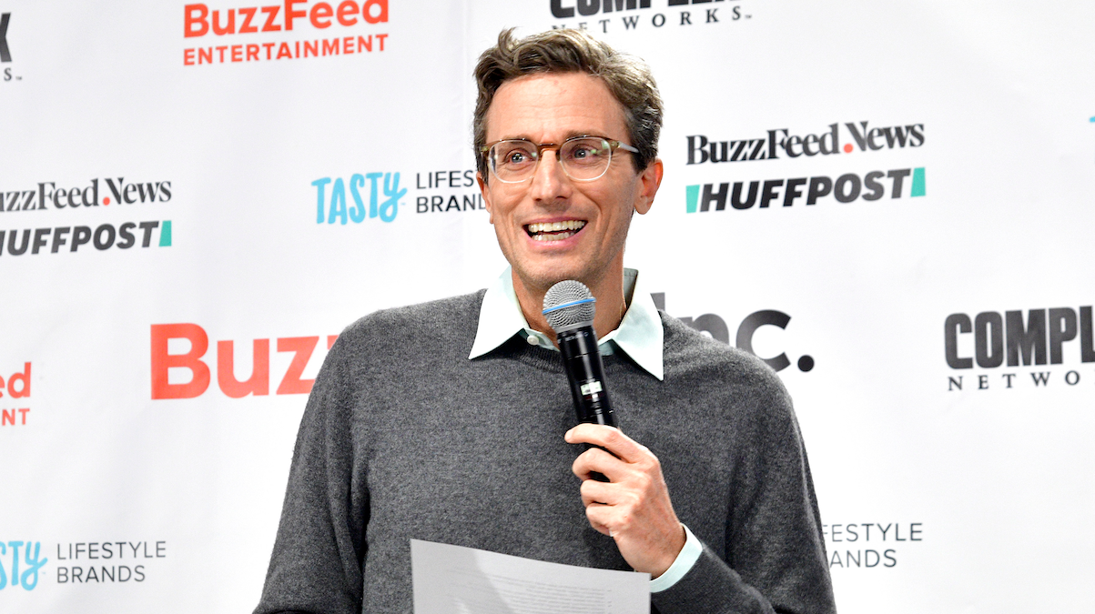 Le PDG de BuzzFeed a déclaré que l'IA «a détruit Internet», prévoit une nouvelle application sociale pour «les combats de créativité humaine