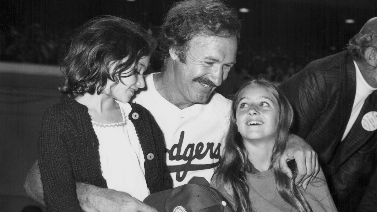 Les filles de Gene Hackman, la petite-fille laissée dévastée par sa mort: «Il nous manquera cruellement»