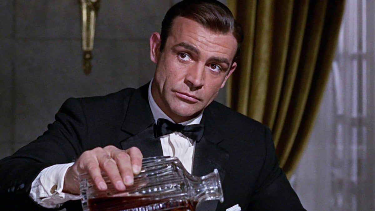 Les nouveaux boss de Bond: Amazon prend le contrôle créatif après le règne de Broccoli de 61 ans | Analyse