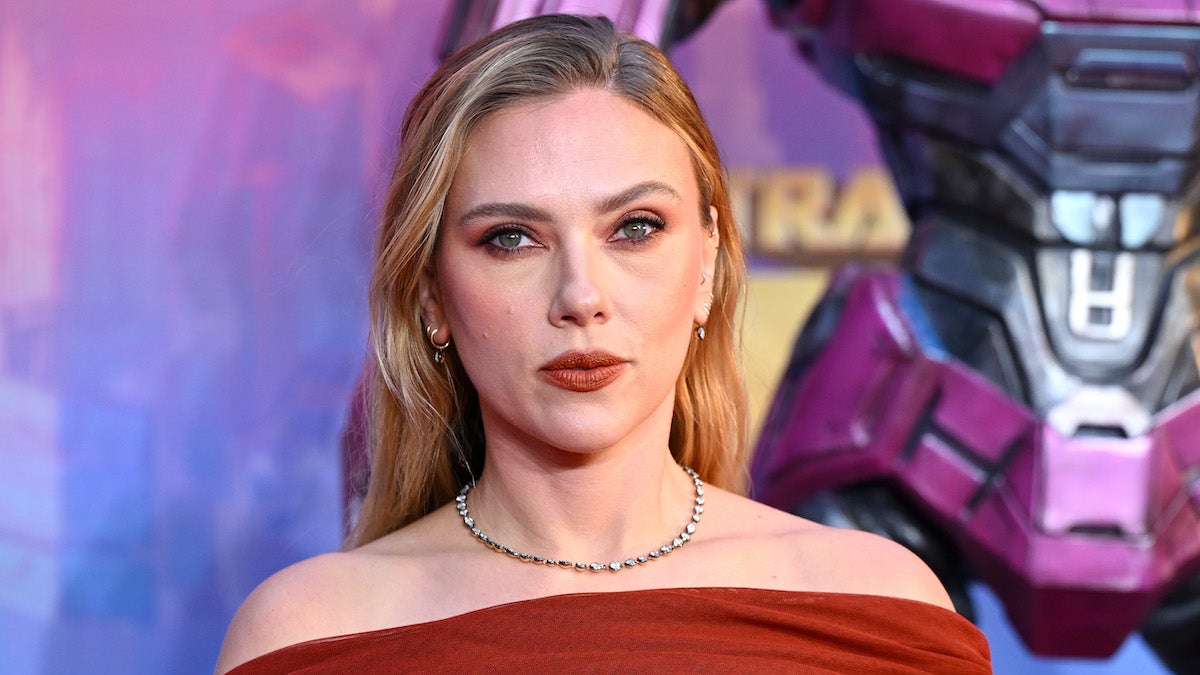 Scarlett Johansson Slams Ai-créé une vidéo de célébrités dénonçant Kanye West: «Nous devons appeler