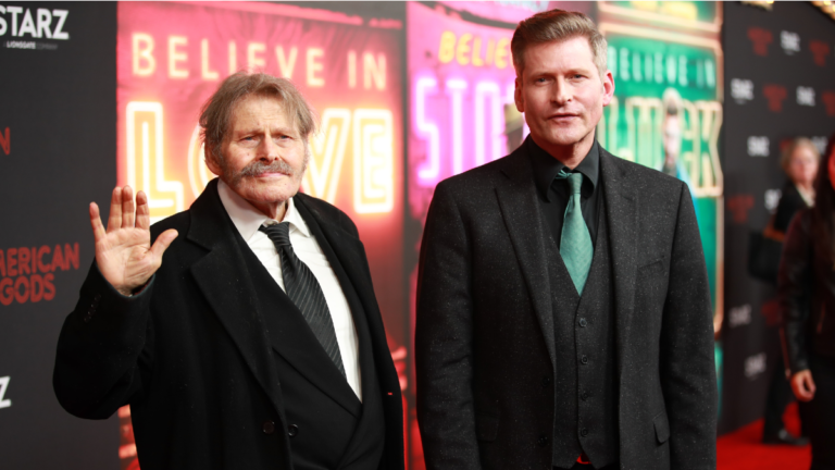 Bruce Glover, acteur de personnage mieux connu pour les «diamants sont pour toujours» et le père de Crispin Glover,