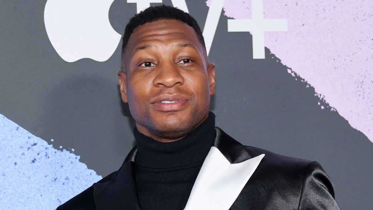 Jonathan Majors admet avoir étranglé l'ex-petite amie dans l'audio nouvellement sorti