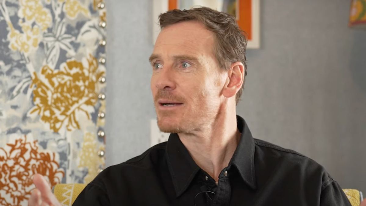 Michael Fassbender détaille son horrible audition «Mad Max: Fury Road»: «C'était tellement atroce» |