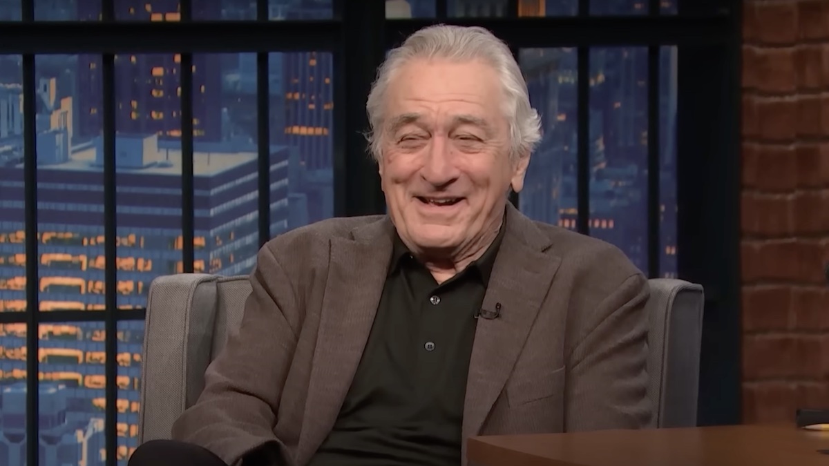 Seth Meyers charme Robert de Niro avec une blague de papa ringard sur son nouveau film de gangster | Vidéo