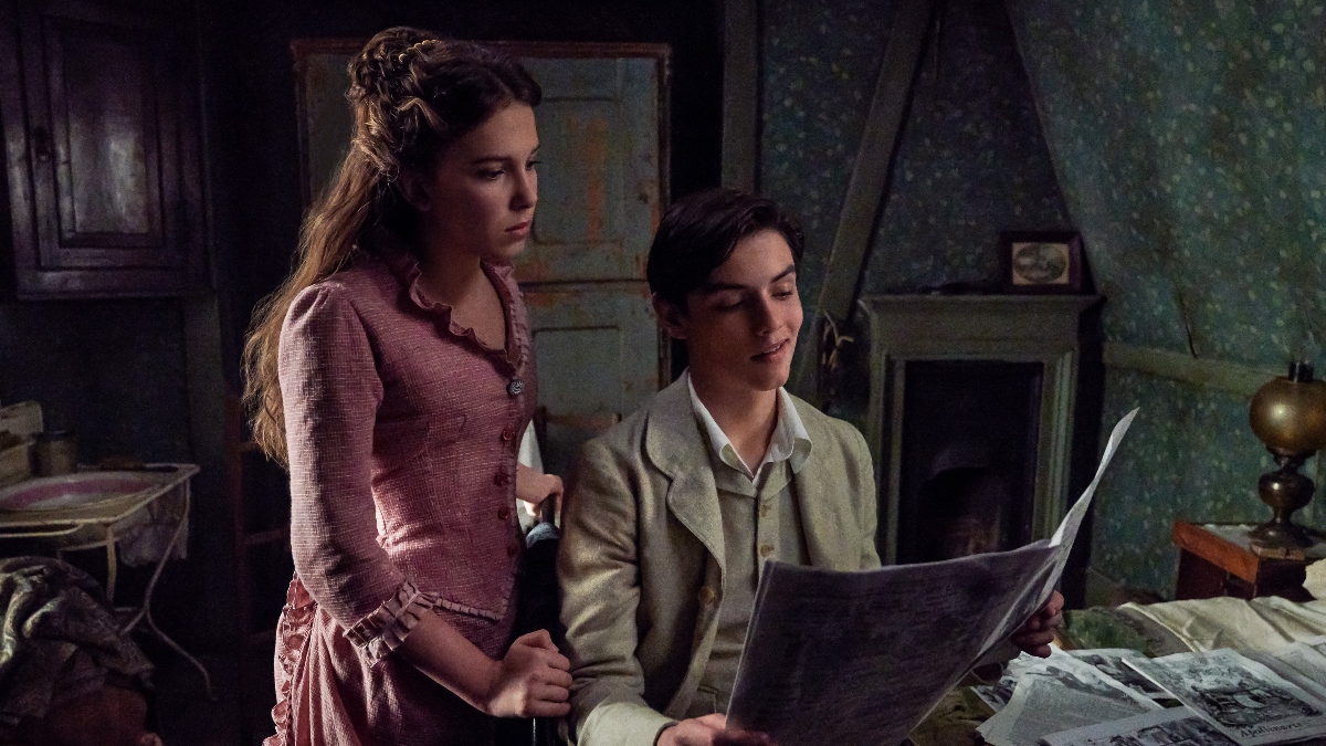 `` Enola Holmes 3 '' embrasse Watson et Moriarty alors que la production commence sur Threequel