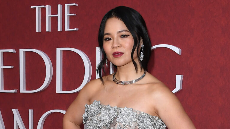 Kelly Marie Tran dit que le racisme dans le fandom «Star Wars» est un «microcosme pour le climat social que nous sommes
