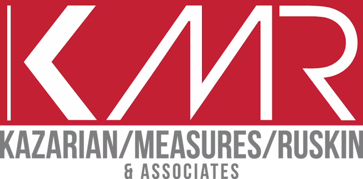 Le chef de l'agence KMR, Mark, les mesures chargées de voler 1,8 million de dollars à 160 acteurs
