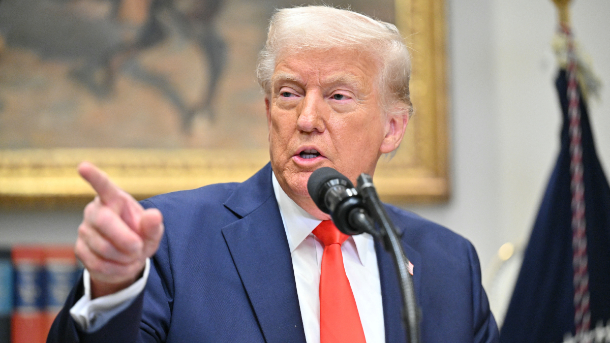 Les stocks coulent après un rallye record alors que Trump promet de «plus beaux jours à venir»