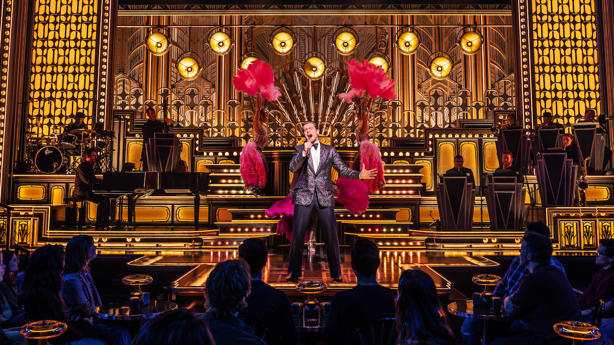 REVUE «JUSTE À TIME» Broadway: Jonathan Groff est super! Mais où