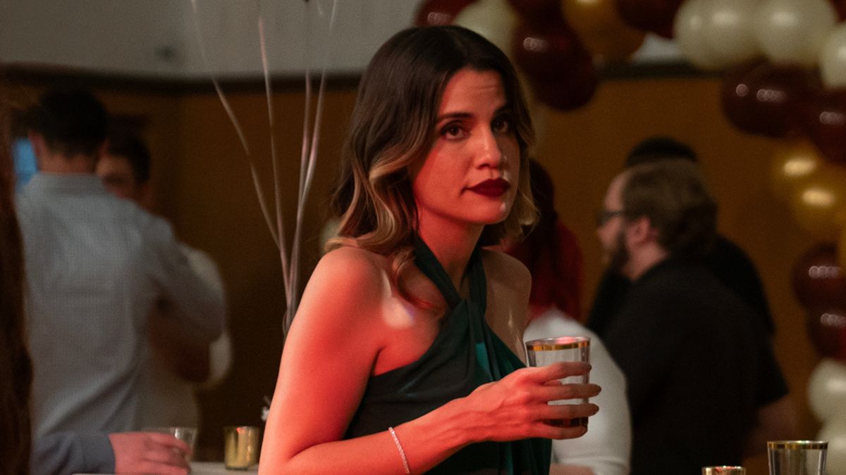 Natalie Morales dans "Summer of 69" (Hulu)