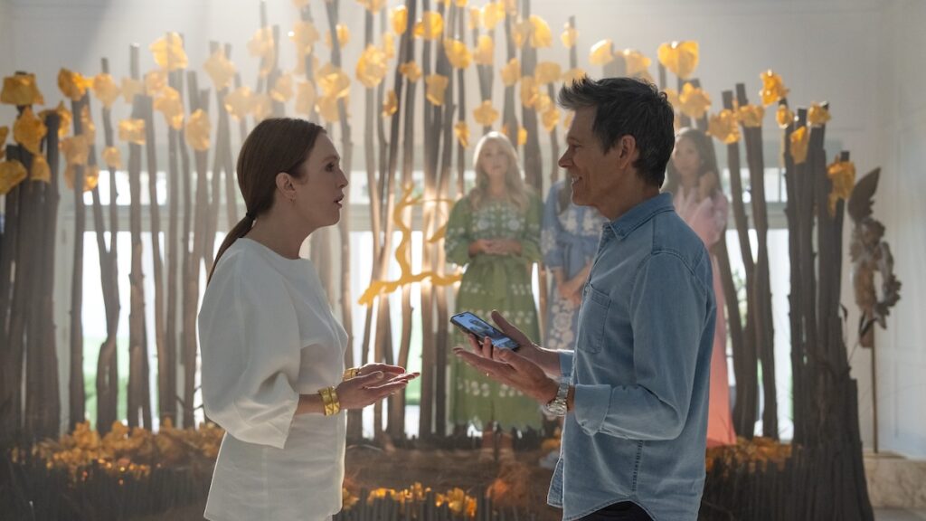 Sirens-Julianne-Moore-Kevin-Bacon-Netflix
