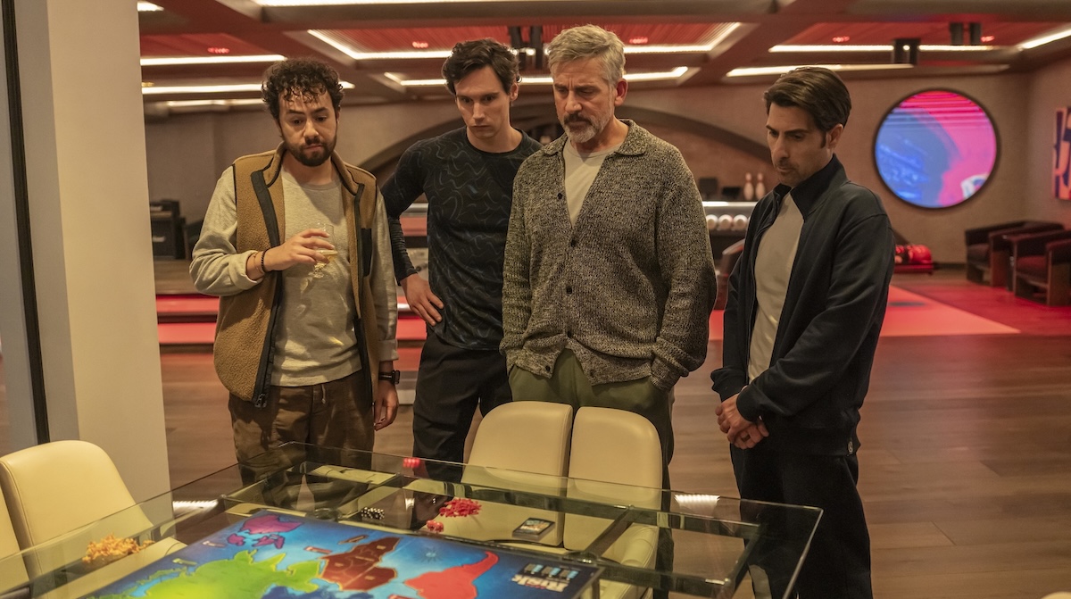 Revue de «montagne»: la farce technologique de Jesse Armstrong rit alors que le