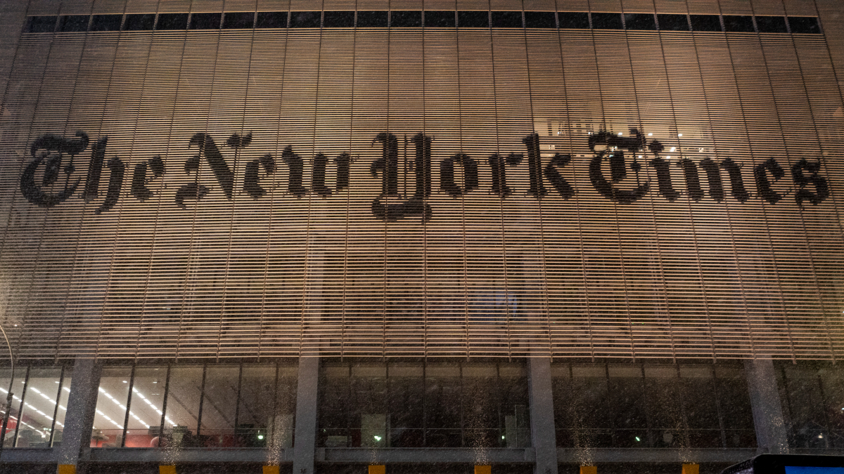Amazon Tribe poursuit le New York Times pour 180 millions de dollars sur l'histoire d'accès Internet qui a déclenché le porno
