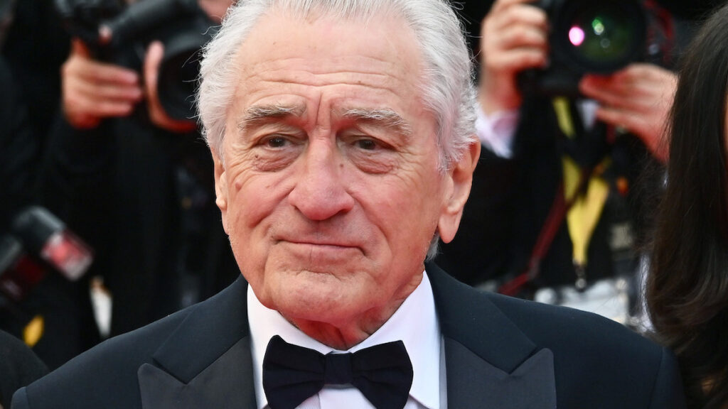 Robert de Niro assiste au 78e festival annuel de Cannes. (Crédit: Jed Cullen / Dave Benett / WireImage)
