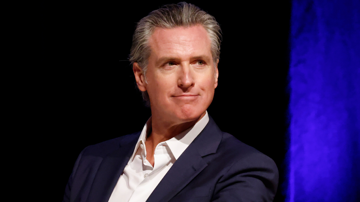 Gavin Newsom double ses plans pour Hollywood au milieu des tarifs du film proposés de Trump
