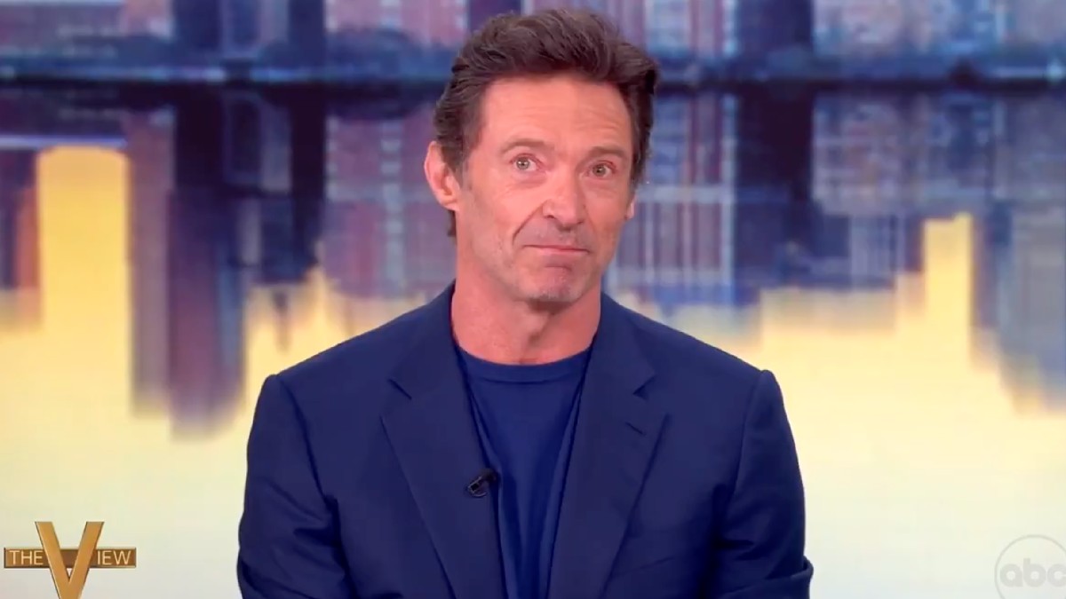 Hugh Jackman refuse de confirmer ou de nier qu'il est dans «Avengers: Doomsday» | Vidéo