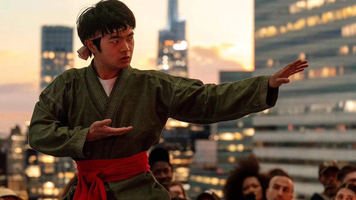 `` Karate Kid: Legends '' Review: Charmant nouvel versement subvertit la formule mais nécessaire pour choisir un