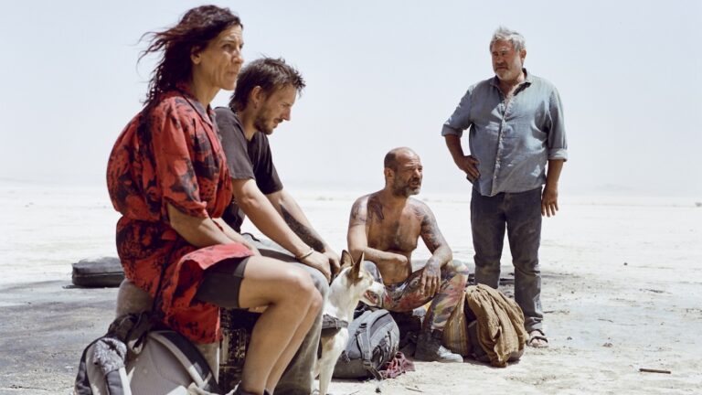 Neon achète le film de la route du désert d'Oliver Laxe «  Sirât '' Out of Cannes