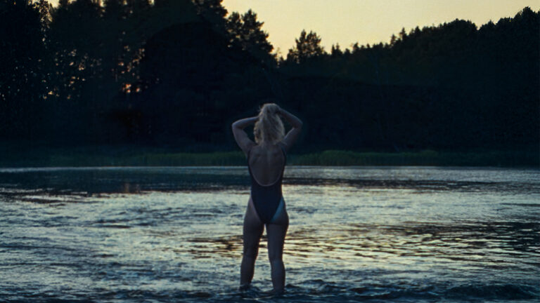 Revue « La chronologie de l'eau '': le travail expansif et évocateur de Kristen Stewart de la poésie cinématographique