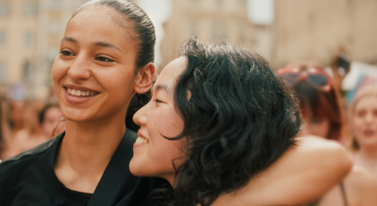 Revue `` The Little Sister '': Nadia Melliti est une magnifique découverte dans un drame queer délicat