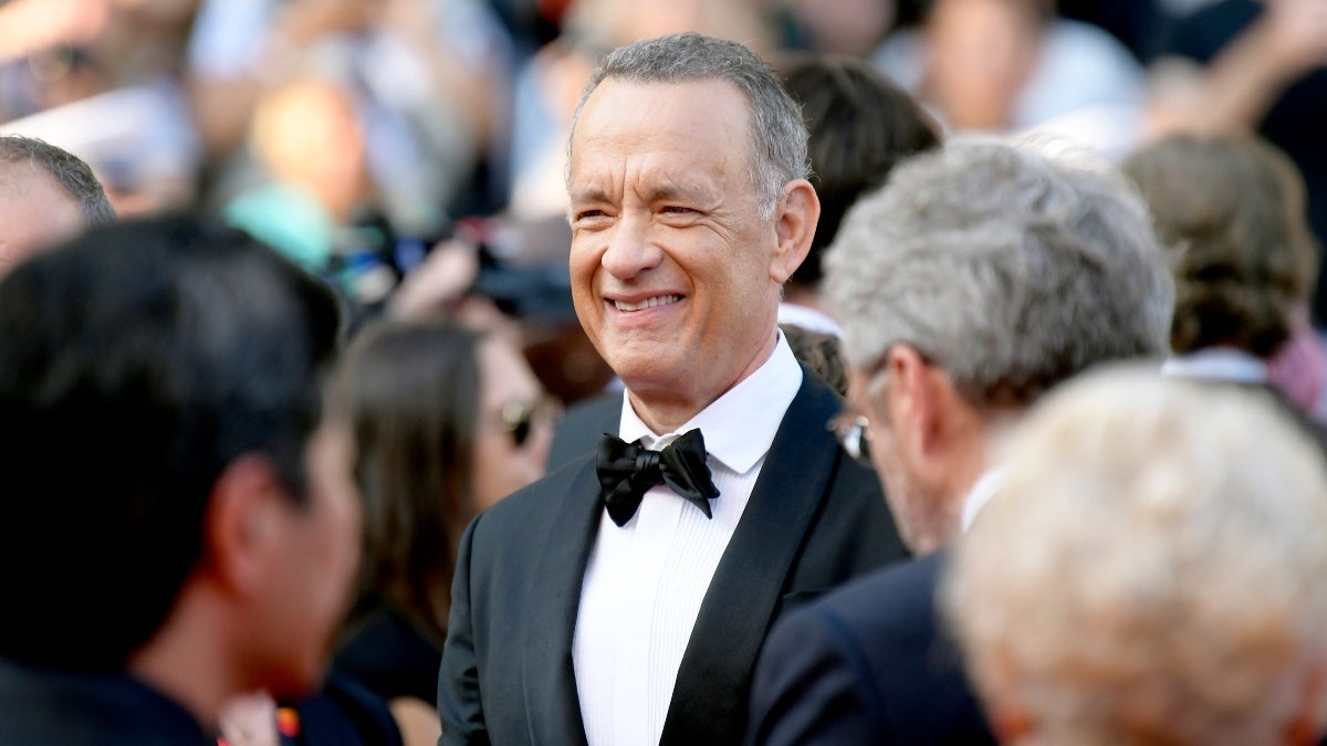 Tom Hanks dit en plaisantant au photographe de «fermer le F - K Up» sur le tapis rouge du «Schéma phénicien»