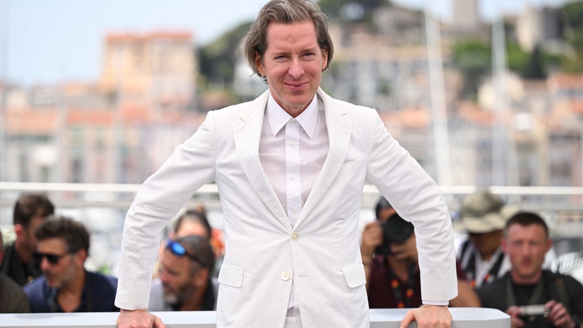Wes Anderson appelle les tarifs proposés par Trump `` fascinants '': `` J'ai l'impression qu'il dit qu'il va
