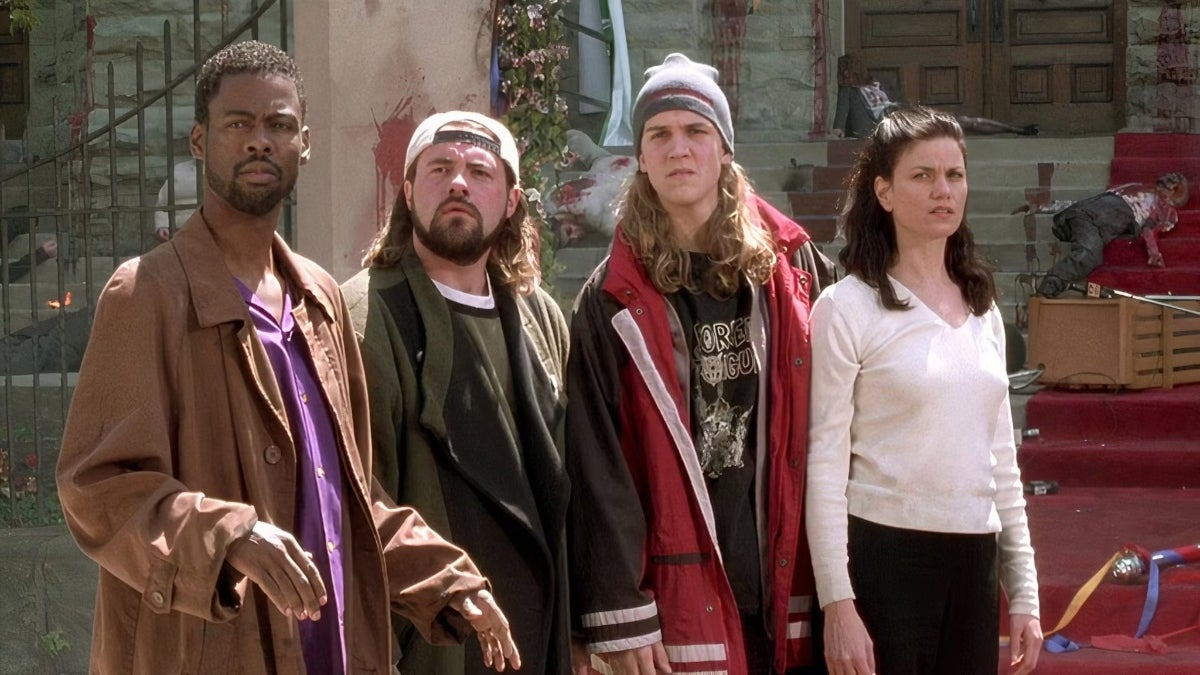Comment Kevin Smith a sauvé sa comédie religieuse 'Dogma' du diable et l'a remis dans les salles