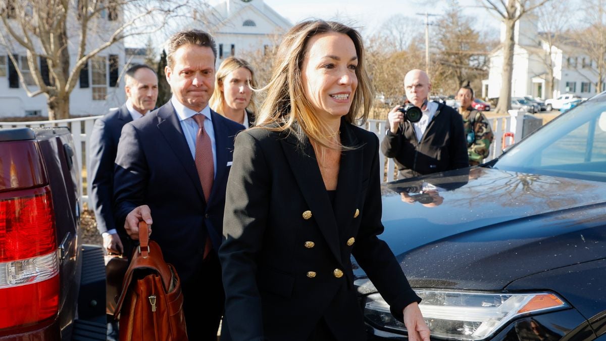 Le suspect de meurtre acquitté Karen a lu des partenaires avec LBI Entertainment pour adapter le cas de Boyfriend's
